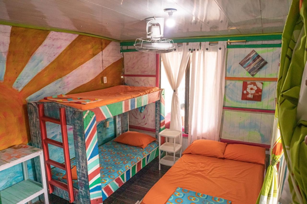 Hostal Liliana Buenaventura Exteriér fotografie